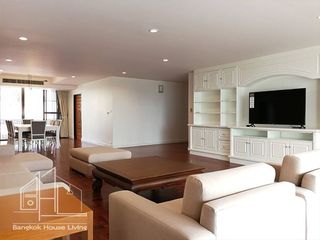 Wohnung zur Miete mit 3 Zimmer in Khlong Toei, Bangkok