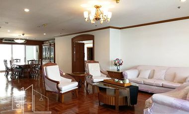 For rent 4 bedrooms condo in Khlong Toei, Bangkok