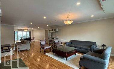 For rent 3 bedrooms condo in Khlong Toei, Bangkok