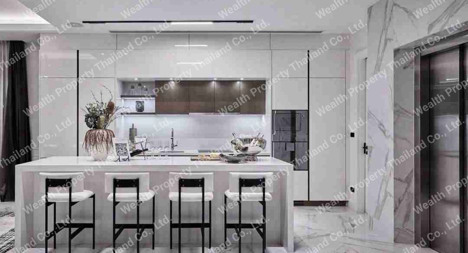 Casa en venta de 4 habitaciones en Watthana, Bangkok