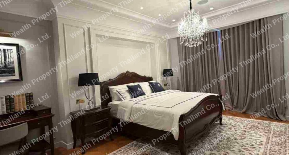 Casa en venta de 4 habitaciones en Watthana, Bangkok