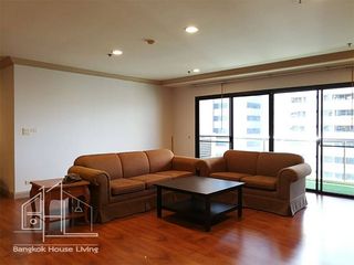 For rent 3 bedrooms apartment in Watthana, Bangkok
