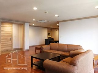 For rent 3 bedrooms apartment in Watthana, Bangkok