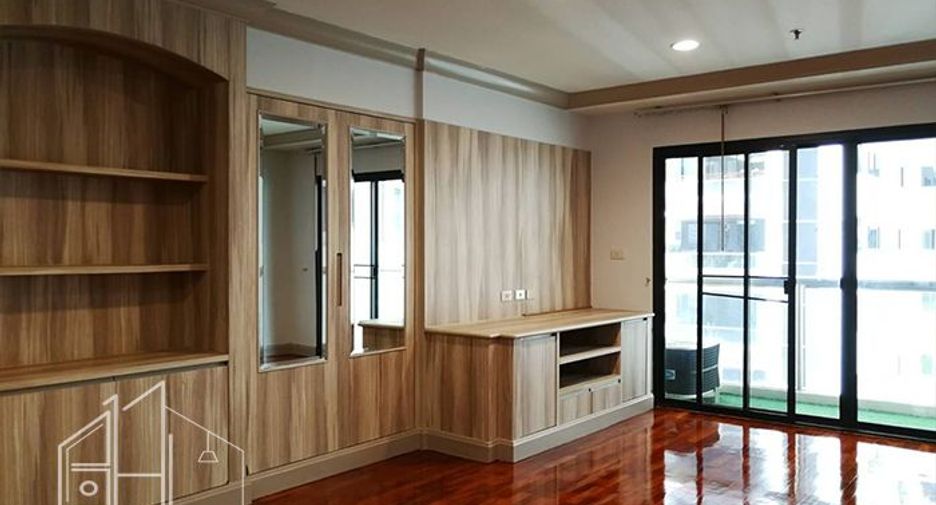 For rent 3 ベッドルーム apartment in Watthana, Bangkok