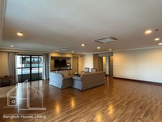 For rent 3 bedrooms apartment in Watthana, Bangkok