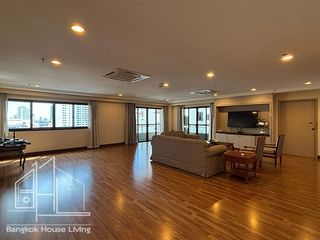 For rent 3 bedrooms apartment in Watthana, Bangkok