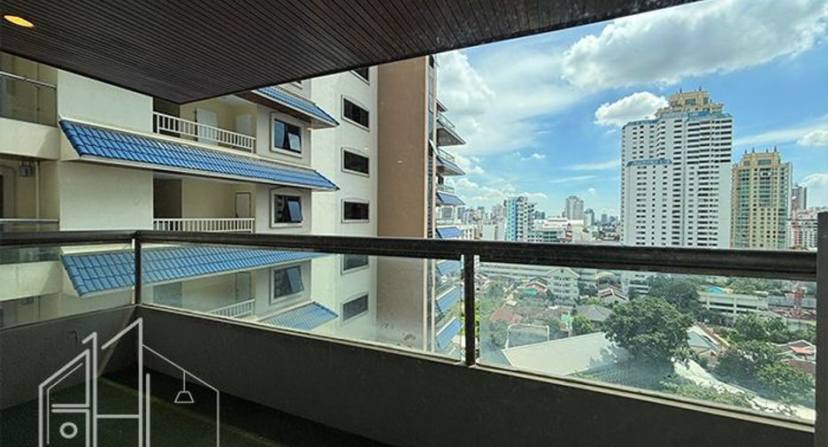 For rent 3 ベッドルーム apartment in Watthana, Bangkok