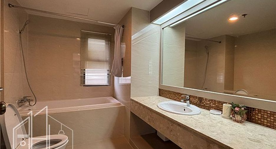 For rent 3 ベッドルーム apartment in Watthana, Bangkok
