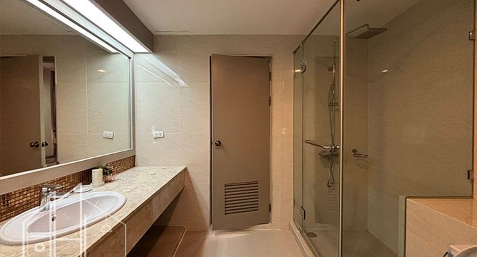 For rent 3 ベッドルーム apartment in Watthana, Bangkok