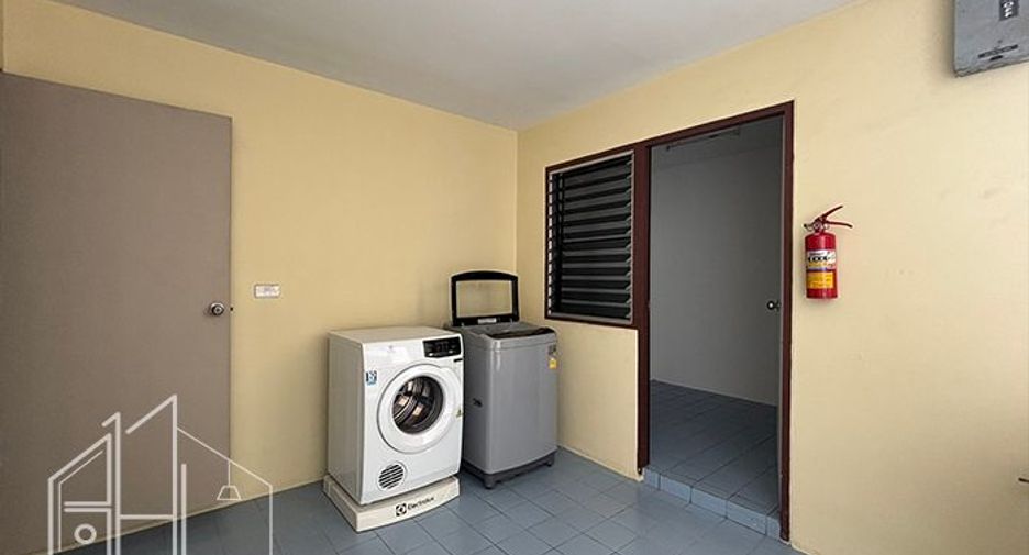 For rent 3 ベッドルーム apartment in Watthana, Bangkok