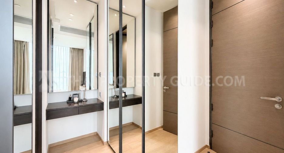 For rent 2 bedrooms condo in Pathum Wan, Bangkok