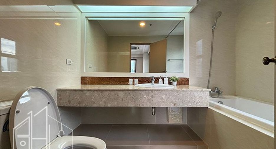 For rent 3 ベッドルーム condo in Watthana, Bangkok