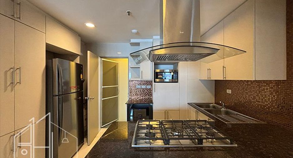 For rent 3 ベッドルーム condo in Watthana, Bangkok