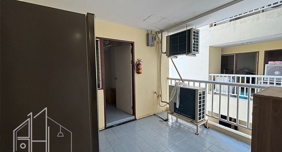 For rent 3 ベッドルーム condo in Watthana, Bangkok