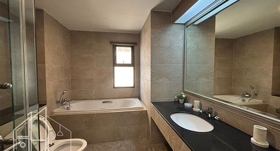 For rent 3 ベッドルーム condo in Watthana, Bangkok