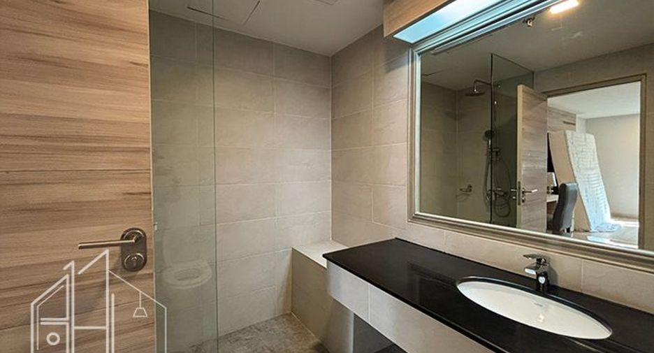 For rent 3 ベッドルーム condo in Watthana, Bangkok