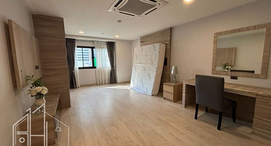 For rent 3 ベッドルーム condo in Watthana, Bangkok