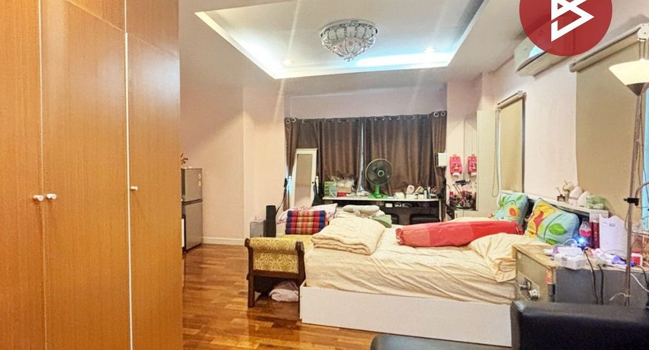 For sale 6 bedrooms house in Mueang Chanthaburi, Chanthaburi