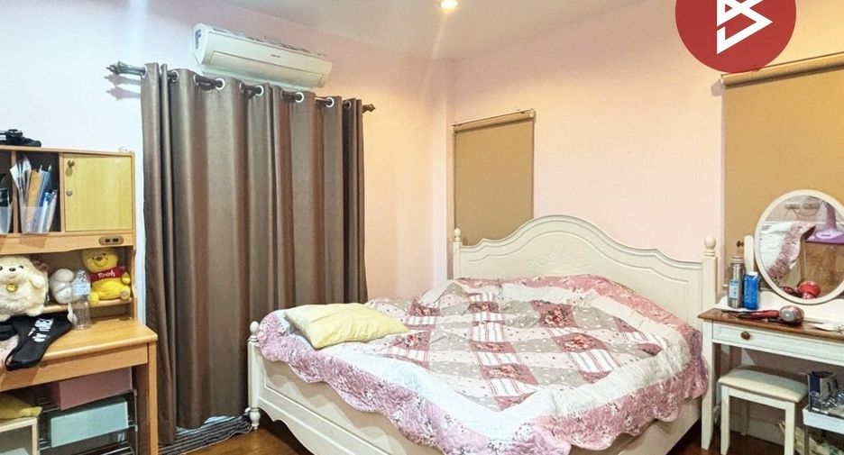 For sale 6 bedrooms house in Mueang Chanthaburi, Chanthaburi