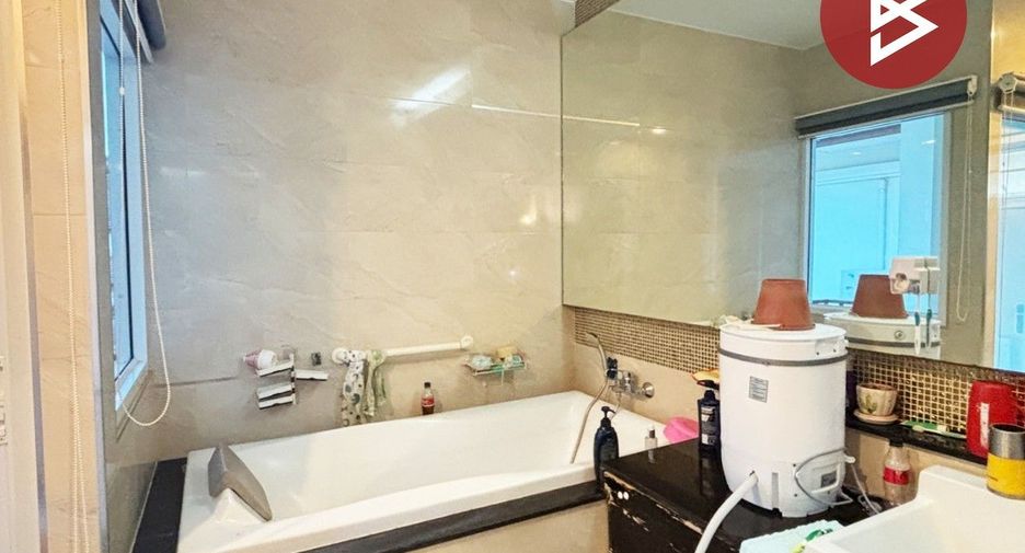 For sale 6 bedrooms house in Mueang Chanthaburi, Chanthaburi