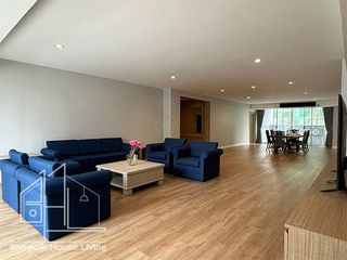 For rent 4 bedrooms apartment in Khlong Toei, Bangkok
