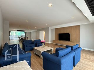 For rent 4 bedrooms apartment in Khlong Toei, Bangkok