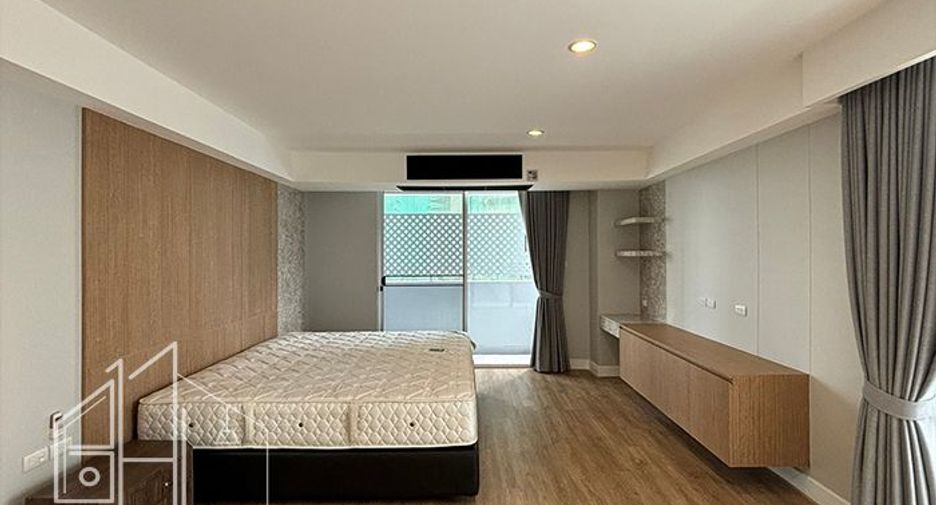 For rent 4 bedrooms apartment in Khlong Toei, Bangkok