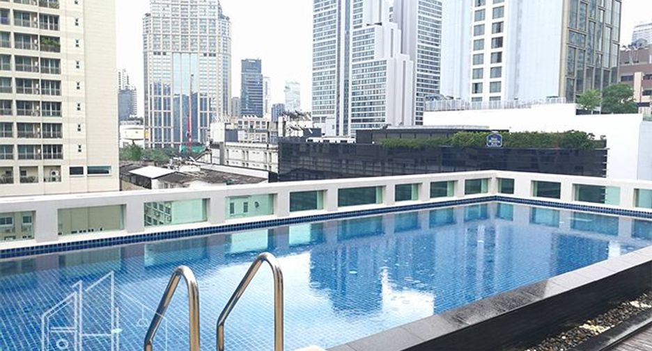 For rent 2 bedrooms condo in Khlong Toei, Bangkok