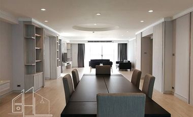 For rent 4 bedrooms condo in Khlong Toei, Bangkok