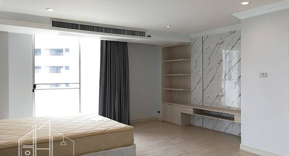 For rent 4 bedrooms condo in Khlong Toei, Bangkok