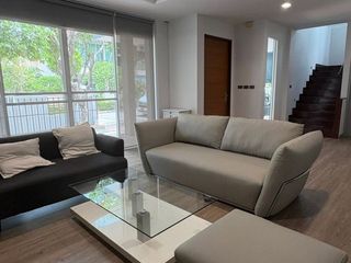 Casa en alquiler de 3 habitaciones en Bang Phli, Samut Prakan