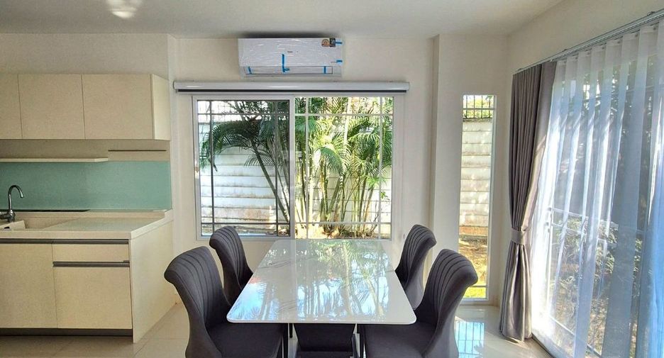 For rent 4 bedrooms house in Mueang Chiang Mai, Chiang Mai