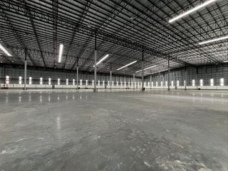 Lagerhaus zur Miete mit 10 Zimmer in Si Racha, Chonburi