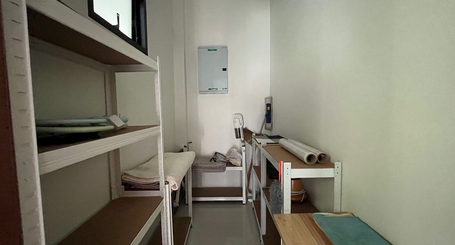 For rent 3 bedrooms villa in Mueang Krabi, Krabi