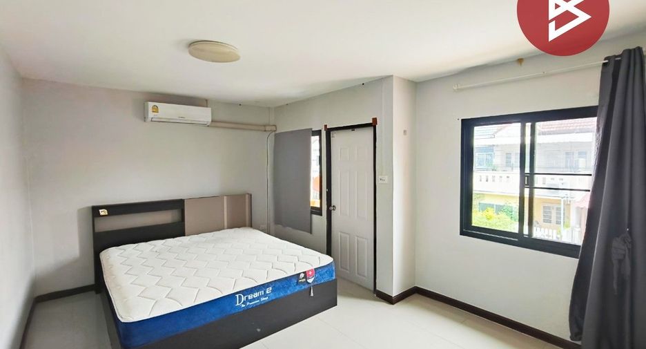 For sale 3 bedrooms townhouse in Lam Luk Ka, Pathum Thani