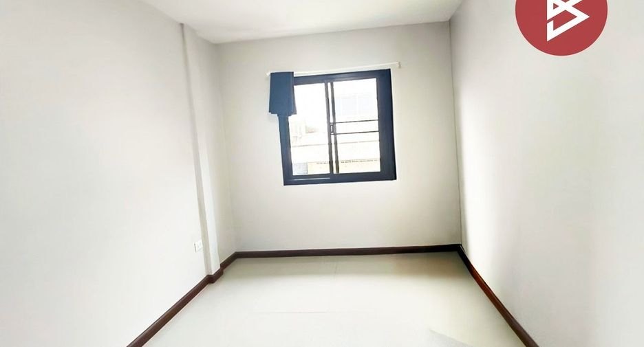For sale 3 bedrooms townhouse in Lam Luk Ka, Pathum Thani