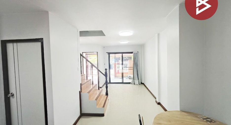 For sale 3 bedrooms townhouse in Lam Luk Ka, Pathum Thani