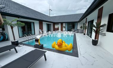 Villa en alquiler y en venta de 4 habitaciones en Bang Lamung, Chonburi