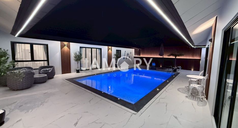 Villa en alquiler y en venta de 4 habitaciones en Bang Lamung, Chonburi