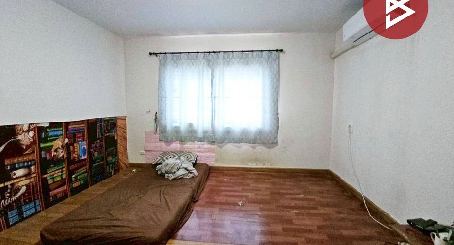For sale 3 bedrooms townhouse in Mueang Chon Buri, Chonburi