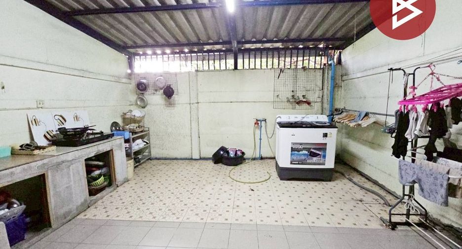 For sale 3 bedrooms townhouse in Mueang Chon Buri, Chonburi