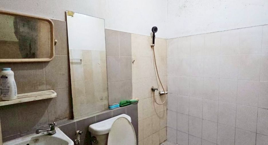 For sale 3 bedrooms townhouse in Mueang Chon Buri, Chonburi