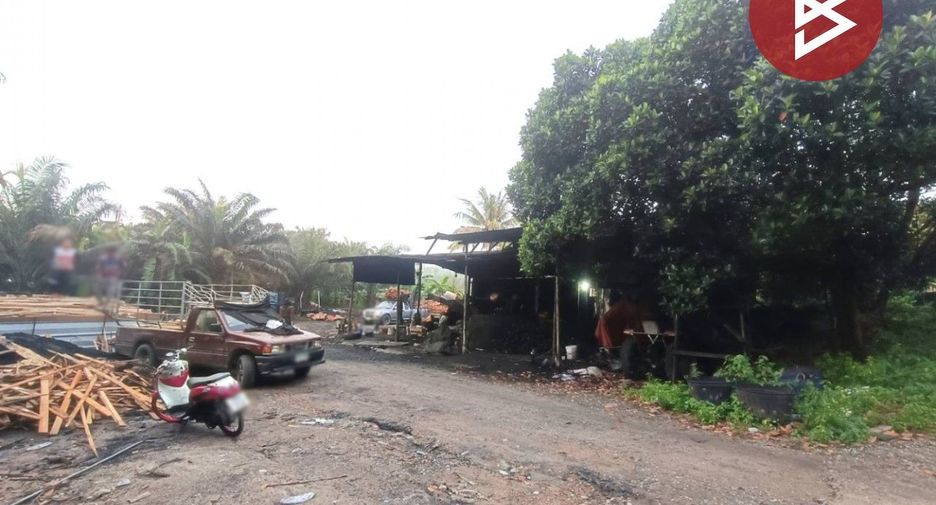 Terreno en venta en Ban Bueng, Chonburi