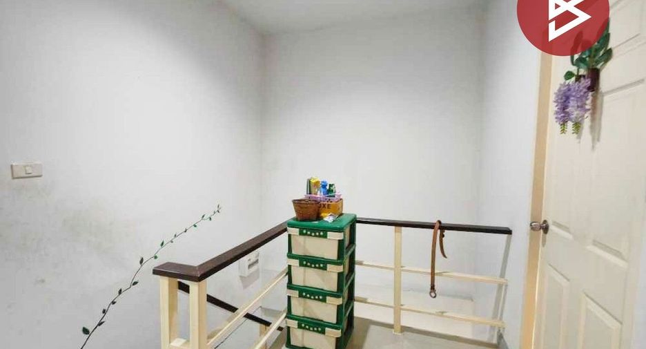 À vendre 3 chambres maison de ville à Mueang Nakhon Pathom, Nakhon Pathom