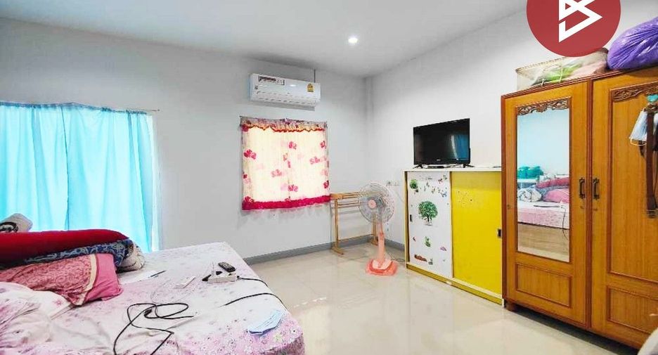 À vendre 3 chambres maison de ville à Mueang Nakhon Pathom, Nakhon Pathom