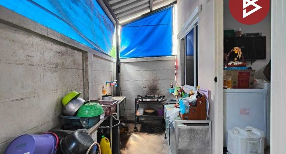 À vendre 3 chambres maison de ville à Mueang Nakhon Pathom, Nakhon Pathom