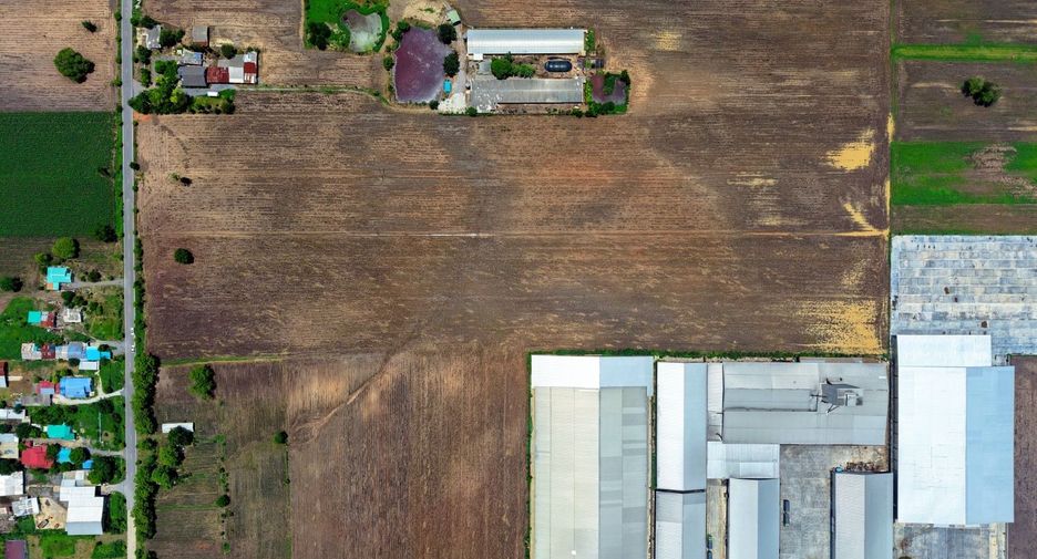 For sale land in Phatthana Nikhom, Lopburi