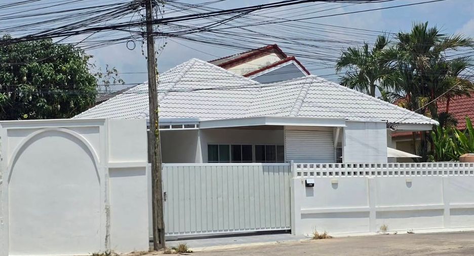 For rent そして for sale 3 ベッドルーム house in Bang Lamung, Chonburi