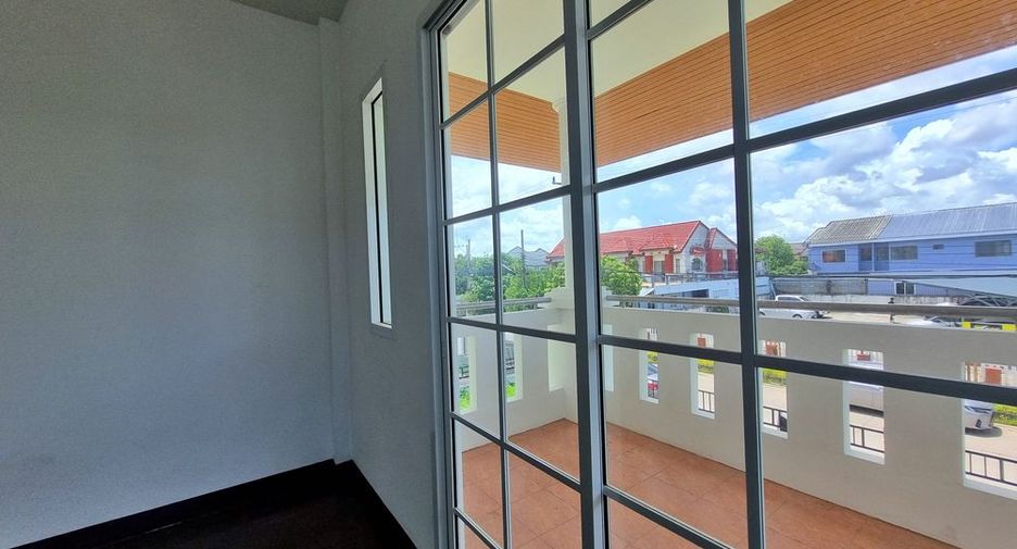 Casa en venta de 4 habitaciones en Bang Lamung, Chonburi