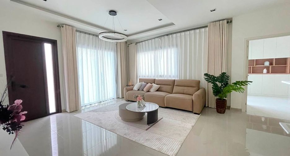 Haus zur Miete mit 4 Zimmer in Bang Lamung, Chonburi